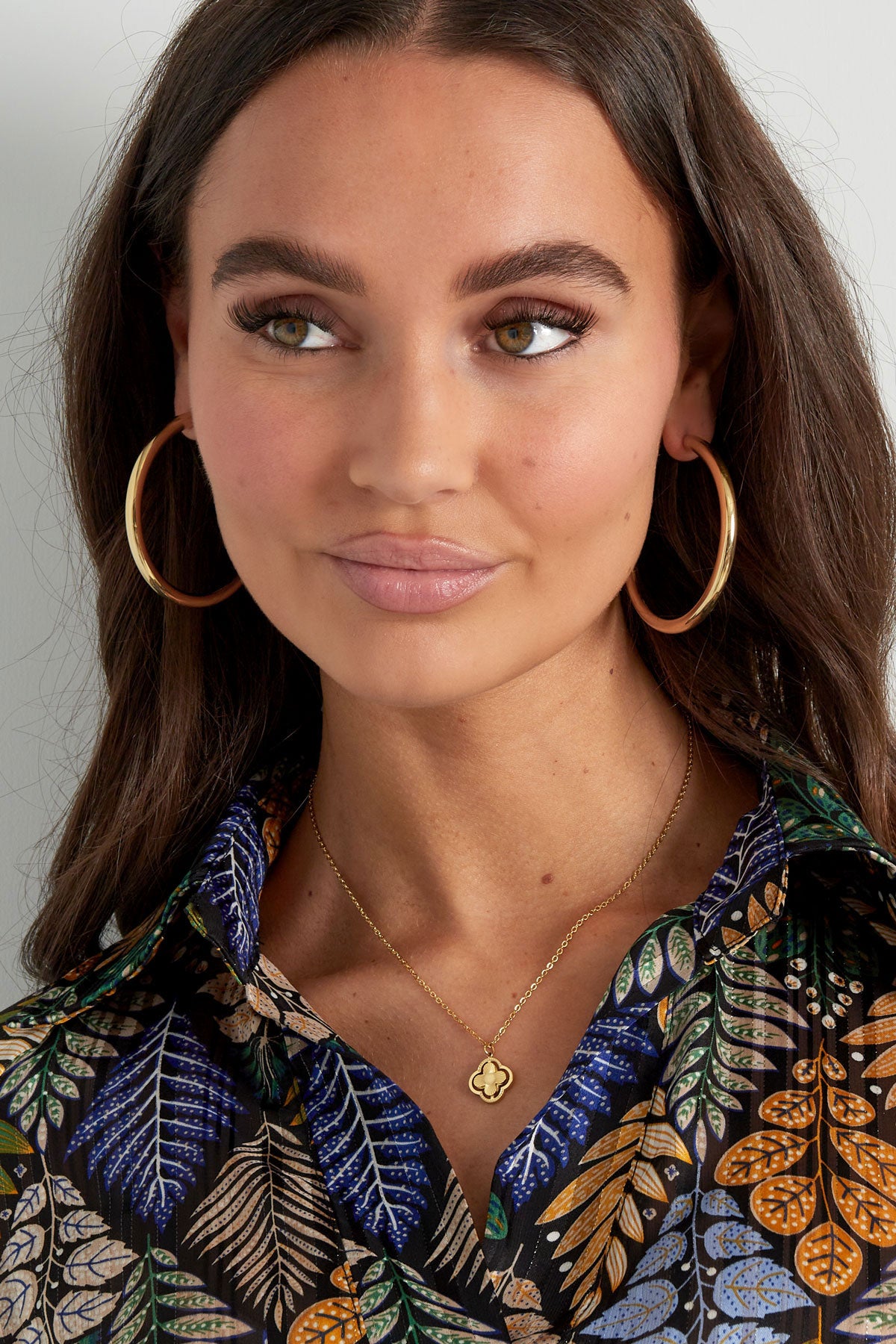 Halskette mit doppeltem Kleeblatt – Goldfarbe - Goldfarbefarbe