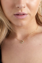 Halskette mit Kleeblatt und Diamanten