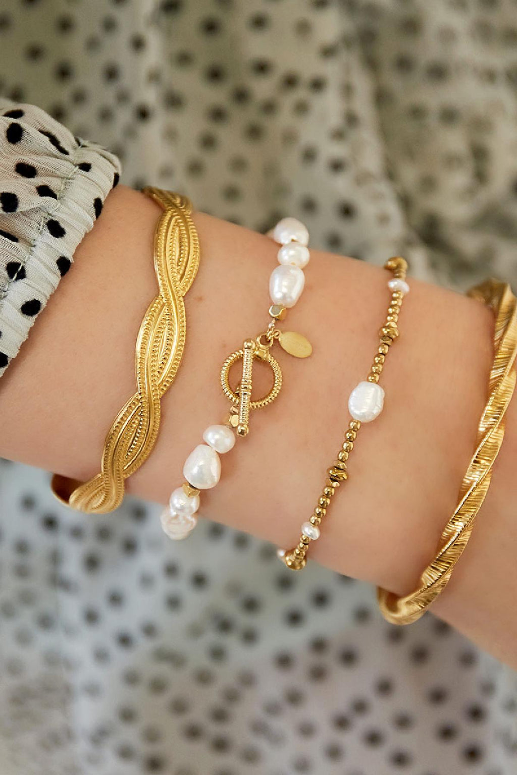 Perlenarmband aus Edelstahl 