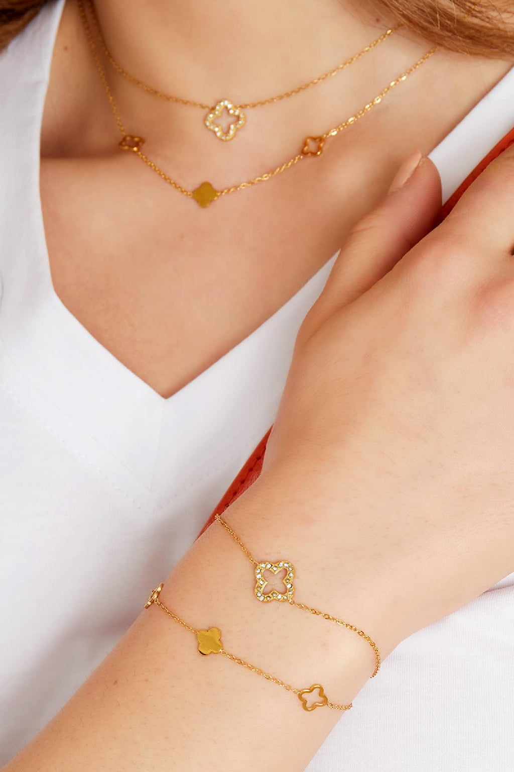 Armband Kleeblatt mit Zirkonsteinen Goldfarbe Edelstahl