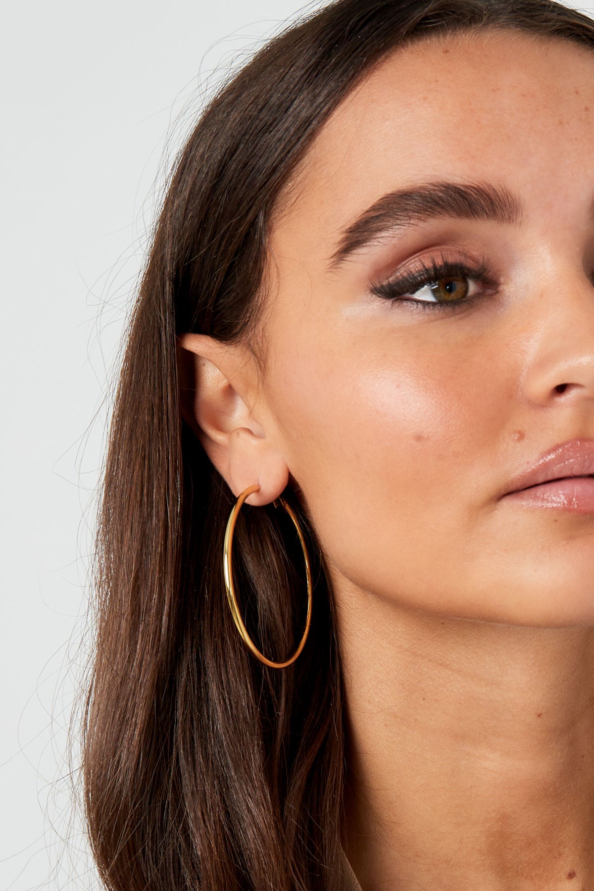 Basic Creolen mittel – Goldfarbe - Goldfarbefarbe