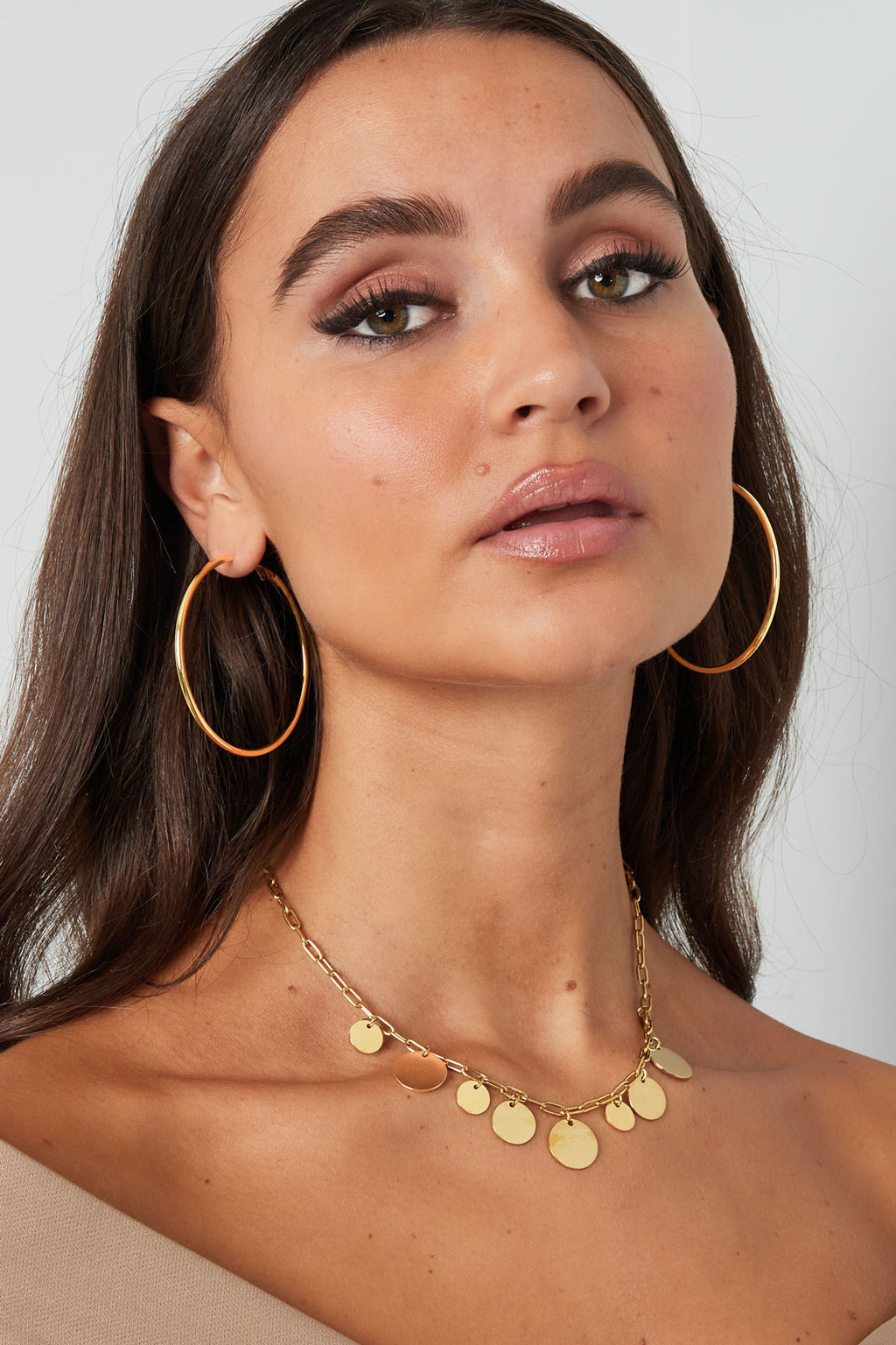 Basic Creolen mittel – Goldfarbe - Goldfarbefarbe