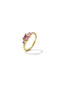 Ring mit quadratischen Steinen