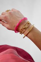 Armband mit Ketten und Punkten